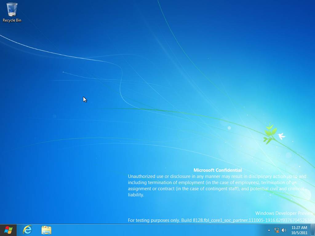 [Obrazek: Windows8-6.2.8128-Desktop.jpg]