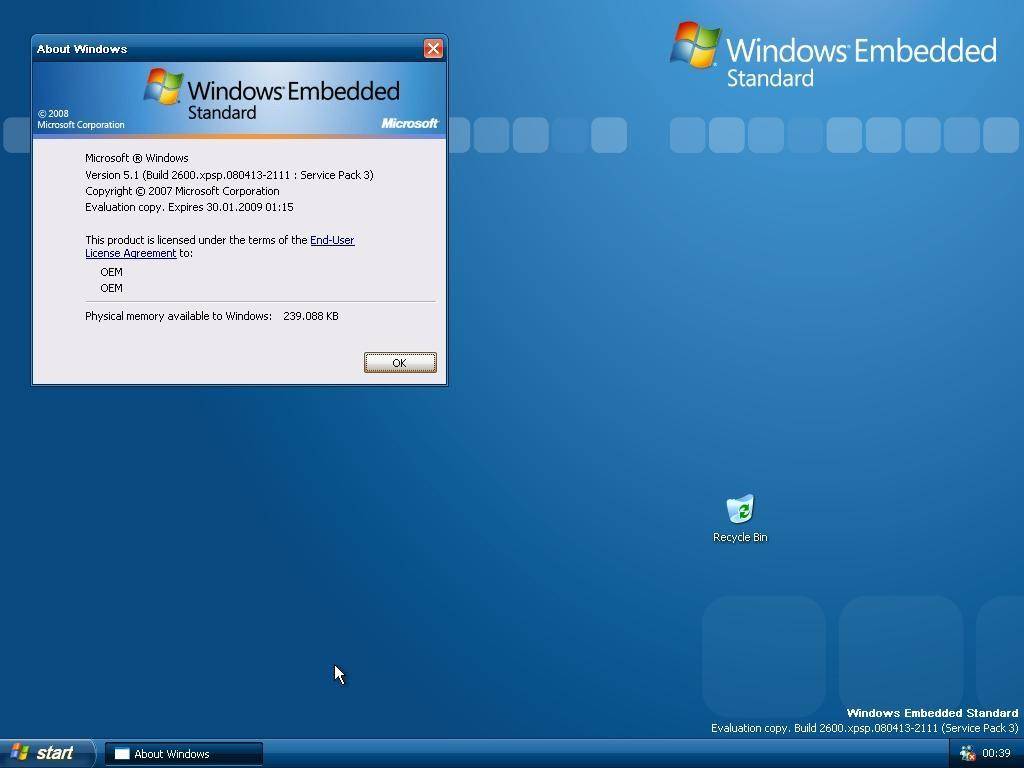 Pulpit systemu Windows Embedded (Windows XP) z nowszym motywem graficznym.