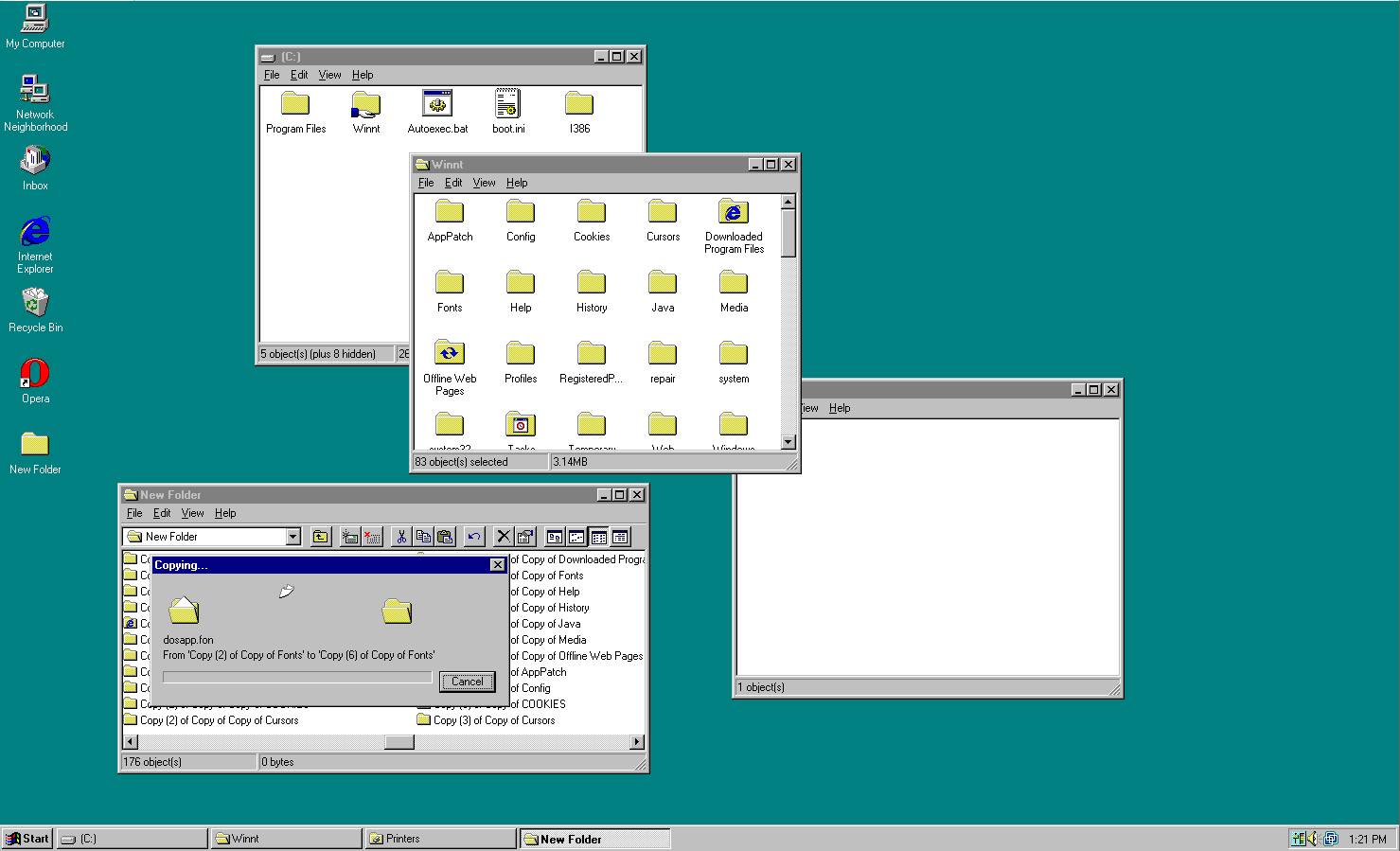 Eksplorator plików, który wygląda identycznie jak w systemie Windows 95.