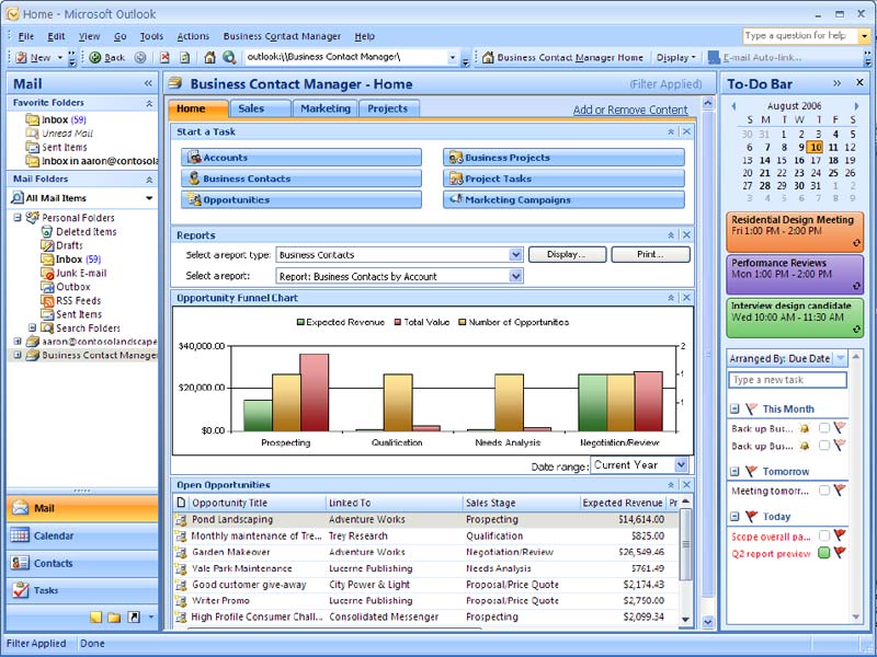 Okno programu biznesowej edycji Outlook pakietu Office 2007 Small Business.